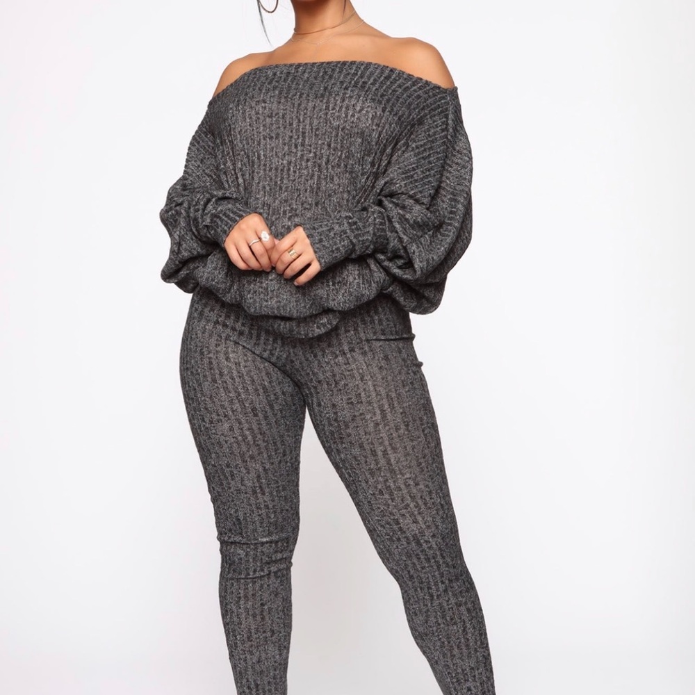 Fashion Nova Gray Ribbed Leggings set